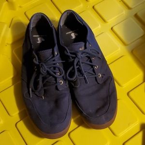 Navy blue shoes